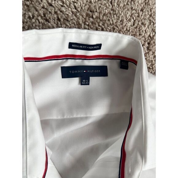 Tommy Hilfiger Regular Fit Non Iron Button Down White Shirt 16 1/2 - Picture 2 of 3